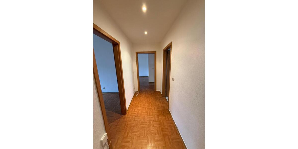 Etagenwohnung Bad Salzungen - 3 Zimmer, 61 m&sup2;, 490&euro; | Angebot:25891825