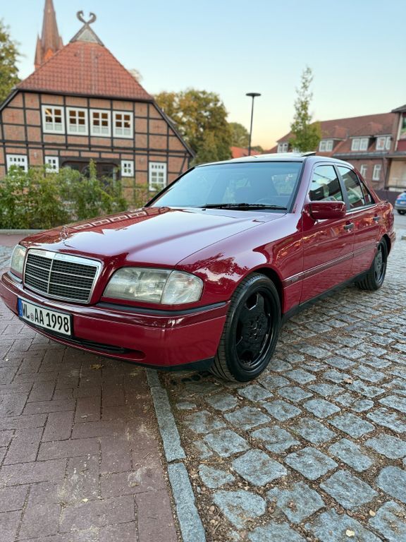 Mercedes-Benz C 180 244.000 km 6.200 € Hanstedt 21207