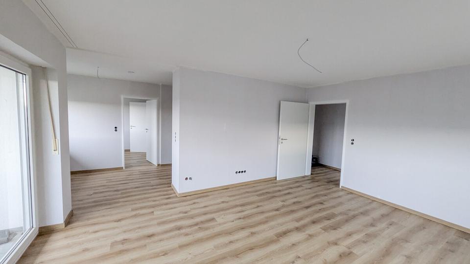 Dachgeschoßwohnung Bretten - 4 Zimmer, 84 m&sup2;, 890&euro; | Angebot:25989685