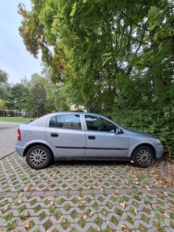 Opel Astra 143.400 km 899 € Chemnitz 09126