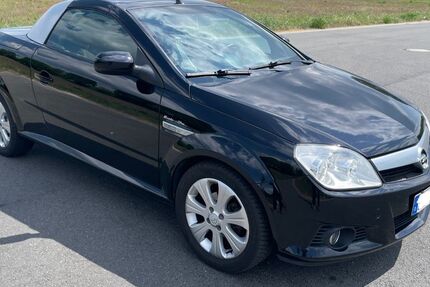 Opel Tigra 150.000 km 3.666 &euro; Nienburg 31582
