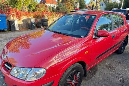 Nissan Almera 182.000 km 800 &euro; Berlin 12351