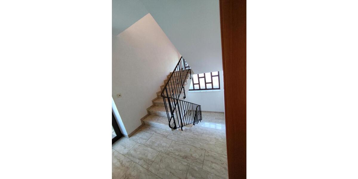 Mehrfamilienhaus, Wohnhaus Trausnitz - 8 Zimmer, 194 m&sup2;, 400.000&euro; | Angebot:26455422