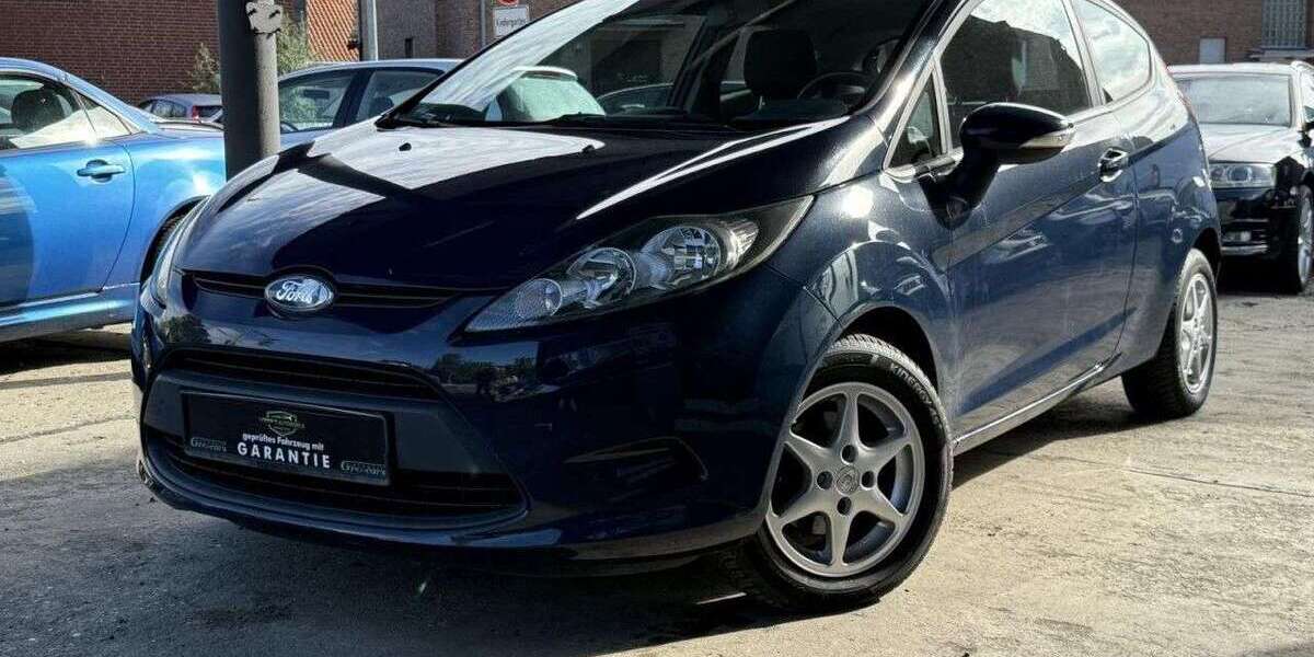 Ford Fiesta 155.198 km 2.490 &euro; Mönchengladbach 41238
