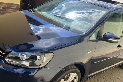 VW Touran 93.000 km 11.650 &euro; Schwarzenfeld 92521
