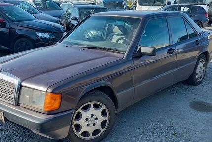 Mercedes-Benz 190 519.000 km 2.250 € Rottenburg 84056