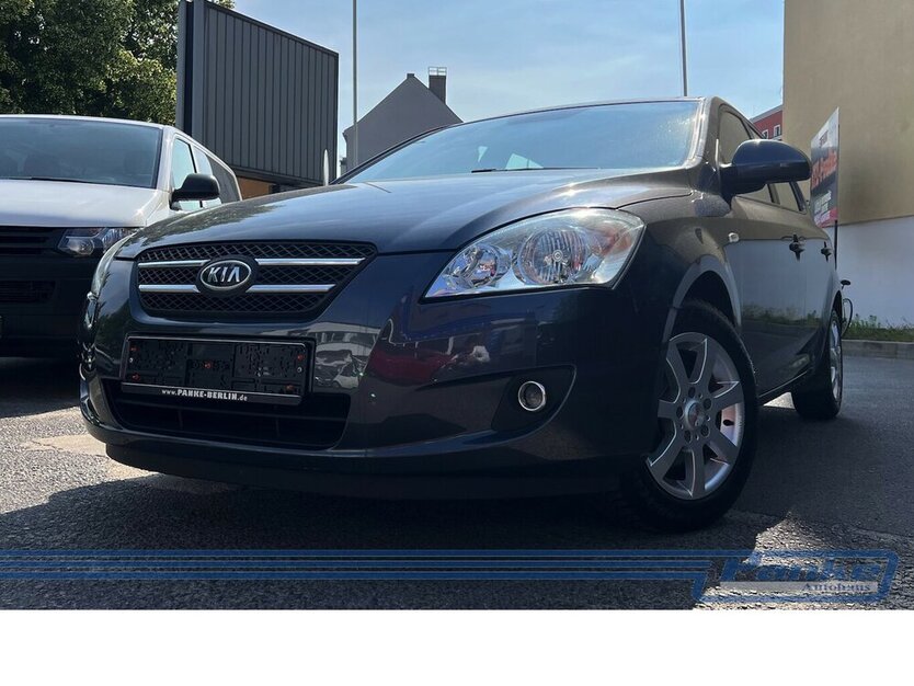 Kia Ceed 1.6 EX*SchiebeD*SHZ*Klima*Teilleder*PDC* 123.801 km 3.990 € Berlin 13187