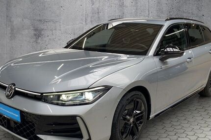 VW Passat 24.500 km 39.870 &euro; Paderborn 33100