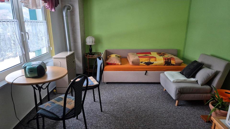 Bungalow Klingenthal - 1 Zimmer, 20 m&sup2;, 35&euro; | Angebot:24748922