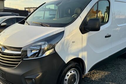 Opel Vivaro 125.100 km 9.900 &euro; Rüsselsheim 65428