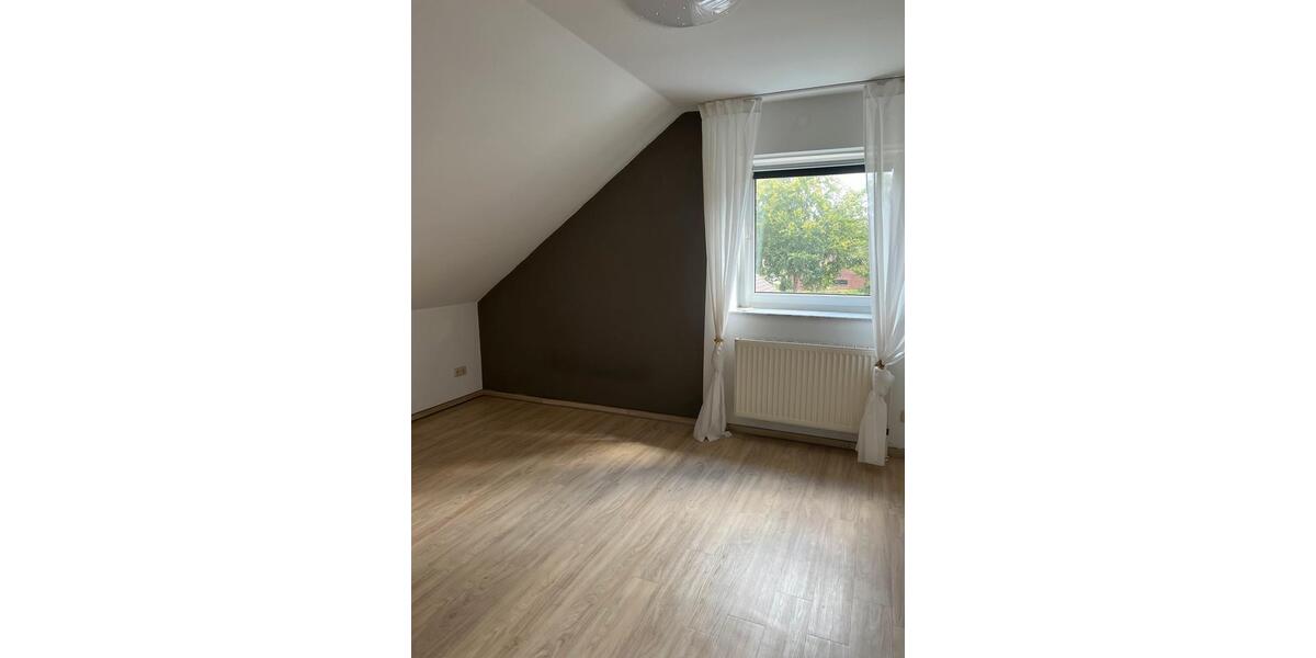 Dachgeschoßwohnung Bispingen - 2.5 Zimmer, 69 m&sup2;, 600&euro; | Angebot:26669448