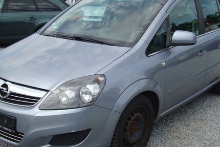 Opel Zafira 227.000 km 2.650 &euro; Ruhmannsfelden 94239