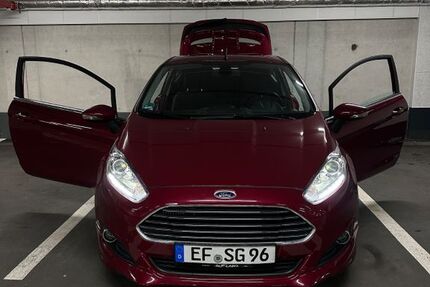 Ford Fiesta 44.300 km 8.900 &euro; Regensburg 93051