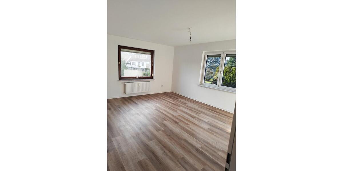 Moderne 3-Zimmer-EG-Wohnung mit Wintergarten & Terrasse 3 zimmer