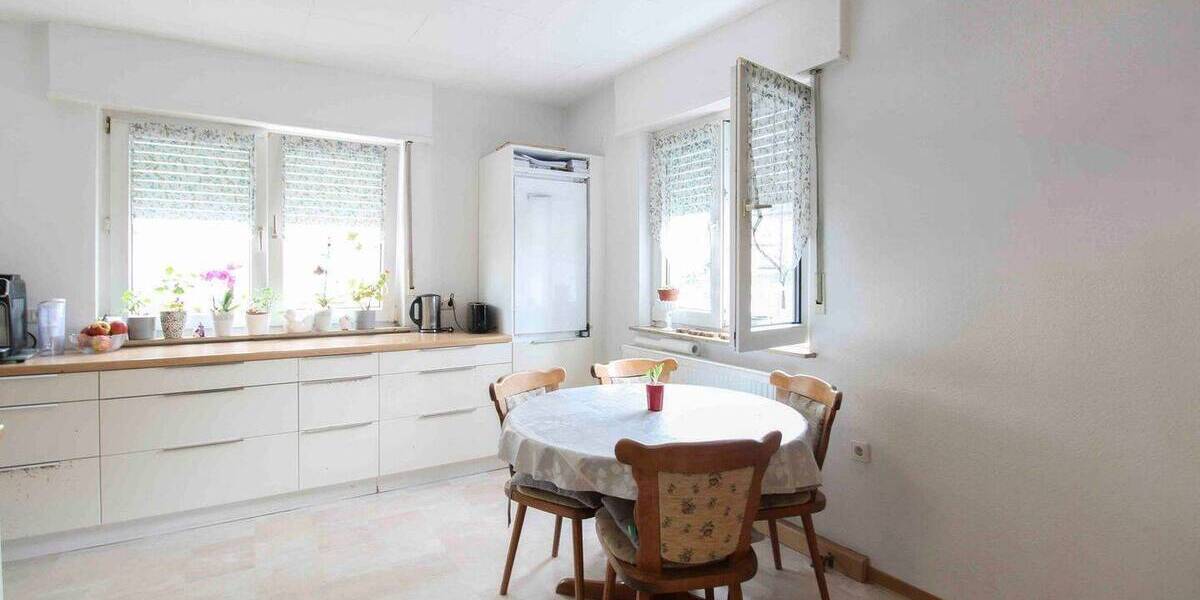 Mehrfamilienhaus, Wohnhaus Hockenheim - 6 Zimmer, 399.000&euro; | Angebot:26275948