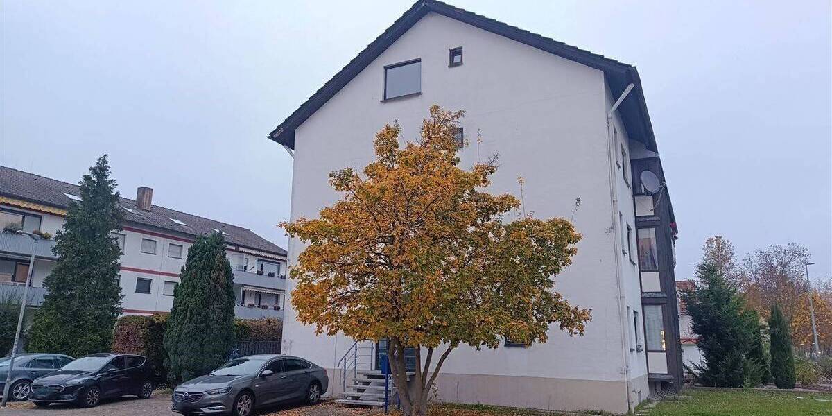 Einzigartige Kombination: Eigentumswohnung & vielseitig nutzbare Gewerbe-Hobbyräume + Stellplätze 4 zimmer