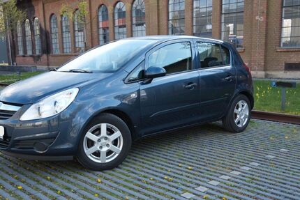 Opel Corsa 160.000 km 2.700 &euro; München 81243