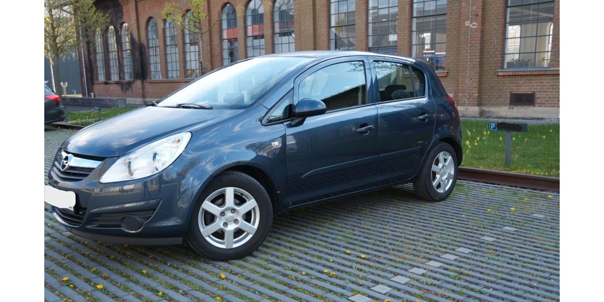Opel Corsa 160.000 km 2.700 &euro; München 81243