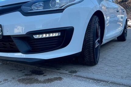 Renault Megane 200.521 km 14.399 &euro; Zwickau 08066