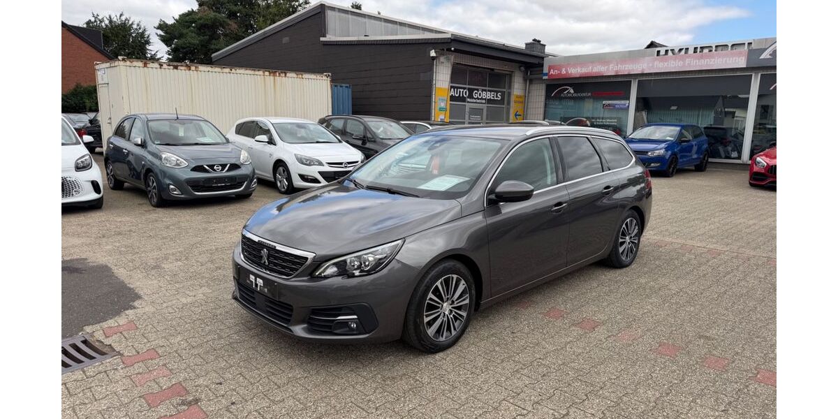 Peugeot 308 105.881 km 11.450 &euro; Aldenhoven 52457