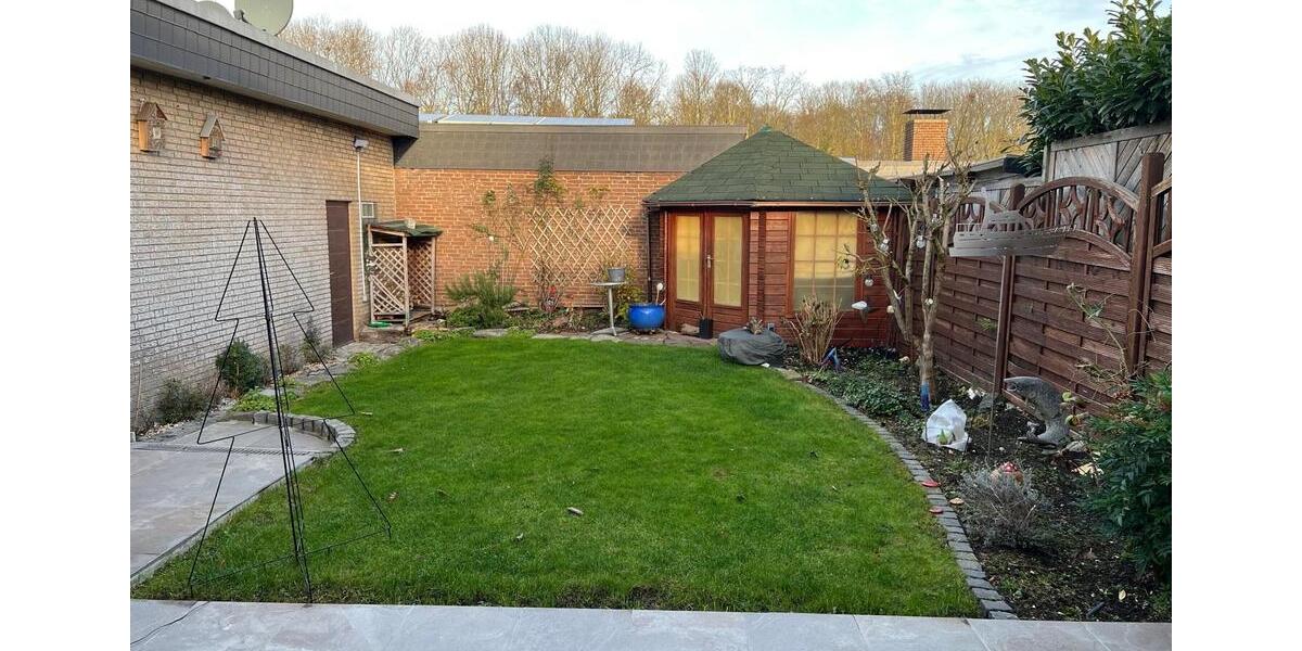 Bungalow Duisburg Essenberg - 5 Zimmer, 268 m&sup2;, 550.000&euro; | Angebot:25236957