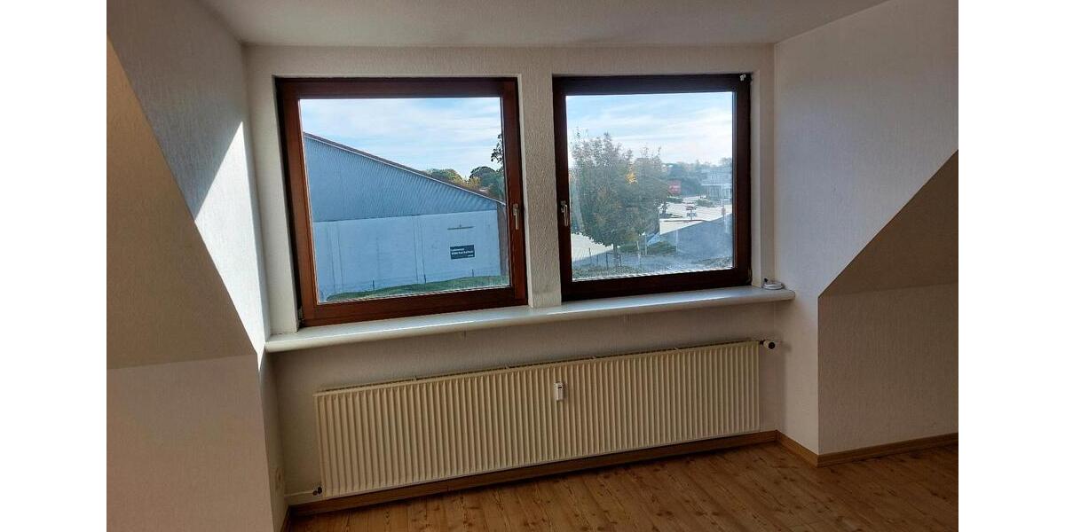 Dachgeschoßwohnung Mittelangeln - 3 Zimmer, 100 m&sup2;, 955&euro; | Angebot:25332870