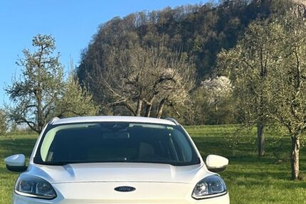 Ford Kuga 31.500 km 22.900 &euro; Singen 78224