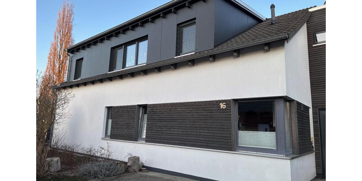 Einfamilienhaus Rühen - 5 Zimmer, 175 m&sup2;, 2.100&euro; | Angebot:25909198