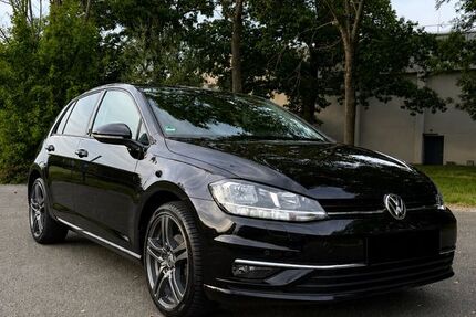 VW Golf 119.200 km 9.999 &euro; Korbach 34497