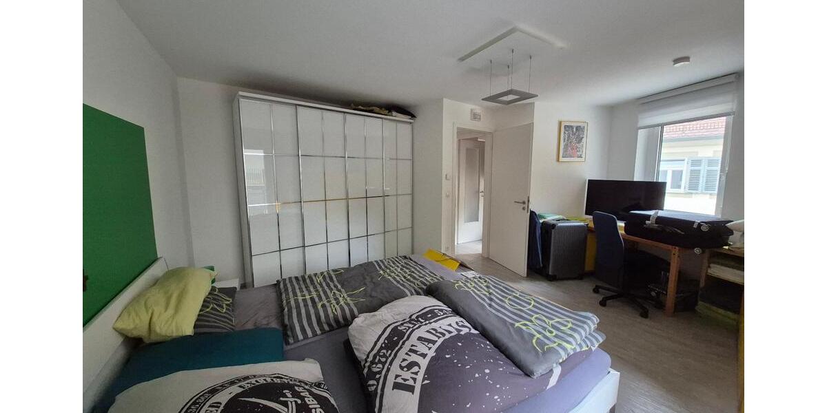 Schöne 3-Zimmer-Wohnung mit 2 Balkonen in Höchberg zimmer