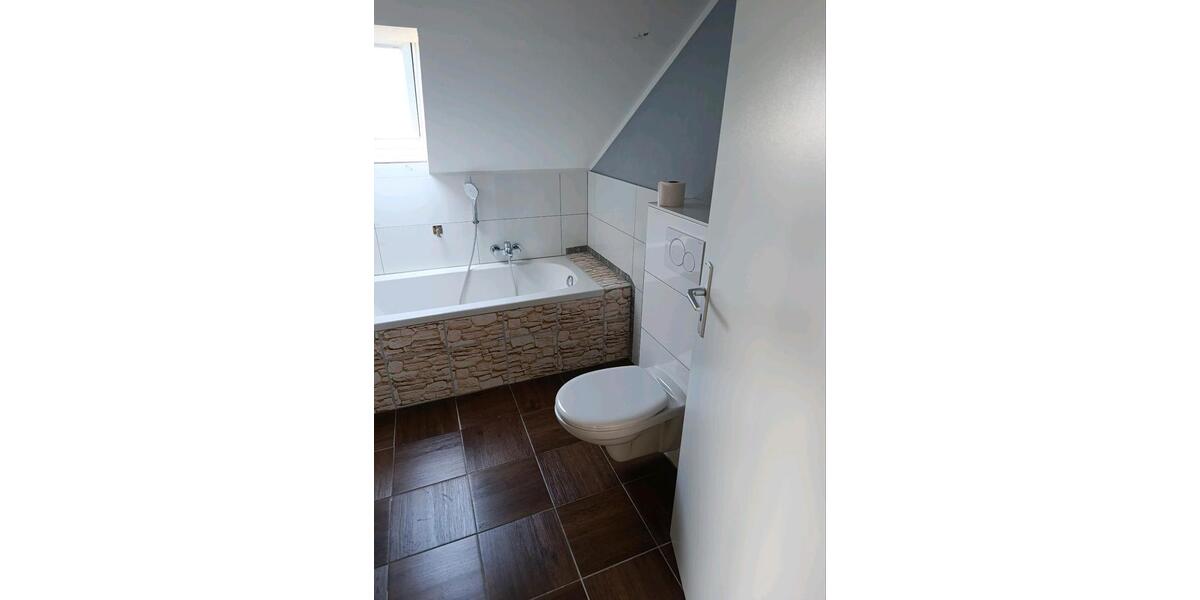 Dachgeschoßwohnung Rodenbach - 1 Zimmer, 60 m&sup2;, 750&euro; | Angebot:26004094