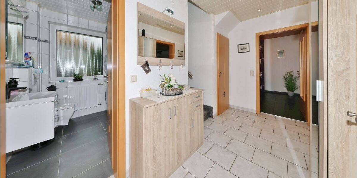Einfamilienhaus Wilhelmshaven Fedderwarden - 8 Zimmer, 203 m&sup2;, 279.000&euro; | Angebot:26851798