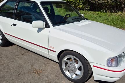Ford Escort 30.000 km 6.660 &euro; Neuheilenbach 54597