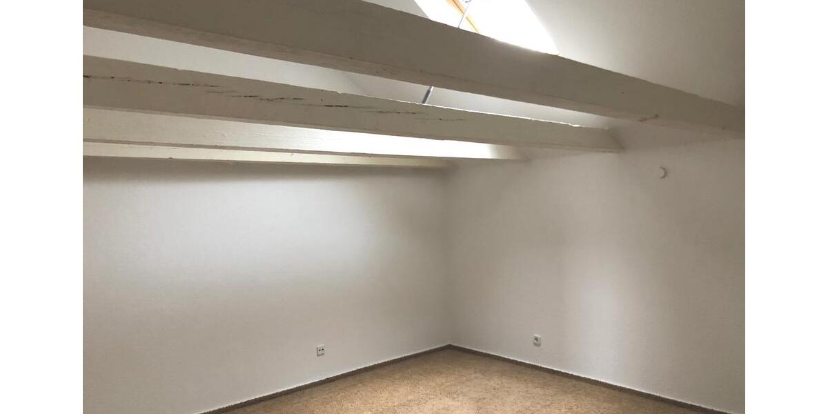 Etagenwohnung Werdau - 3.5 Zimmer, 90 m&sup2;, 495&euro; | Angebot:26252666