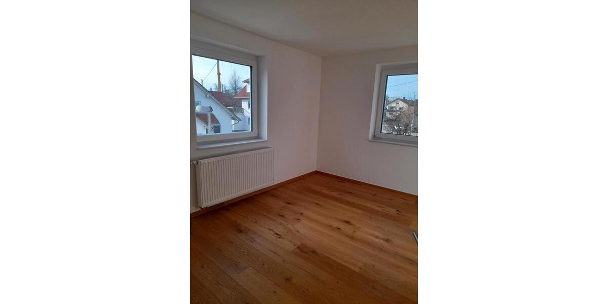 Etagenwohnung Laichingen - 3 Zimmer, 85 m&sup2;, 1.290&euro; | Angebot:26322353