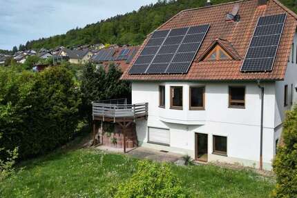 Haus Neuendorf - 6 Zimmer, 183 m&sup2;, 385.000&euro; | Angebot:27034569