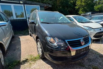 VW Touran 264.000 km 2.999 &euro; Bonn 53225