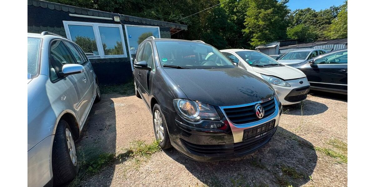 VW Touran 264.000 km 2.999 &euro; Bonn 53225