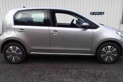 VW e-up! 11.000 km 13.499 € Neuenhagen bei Berlin 15366