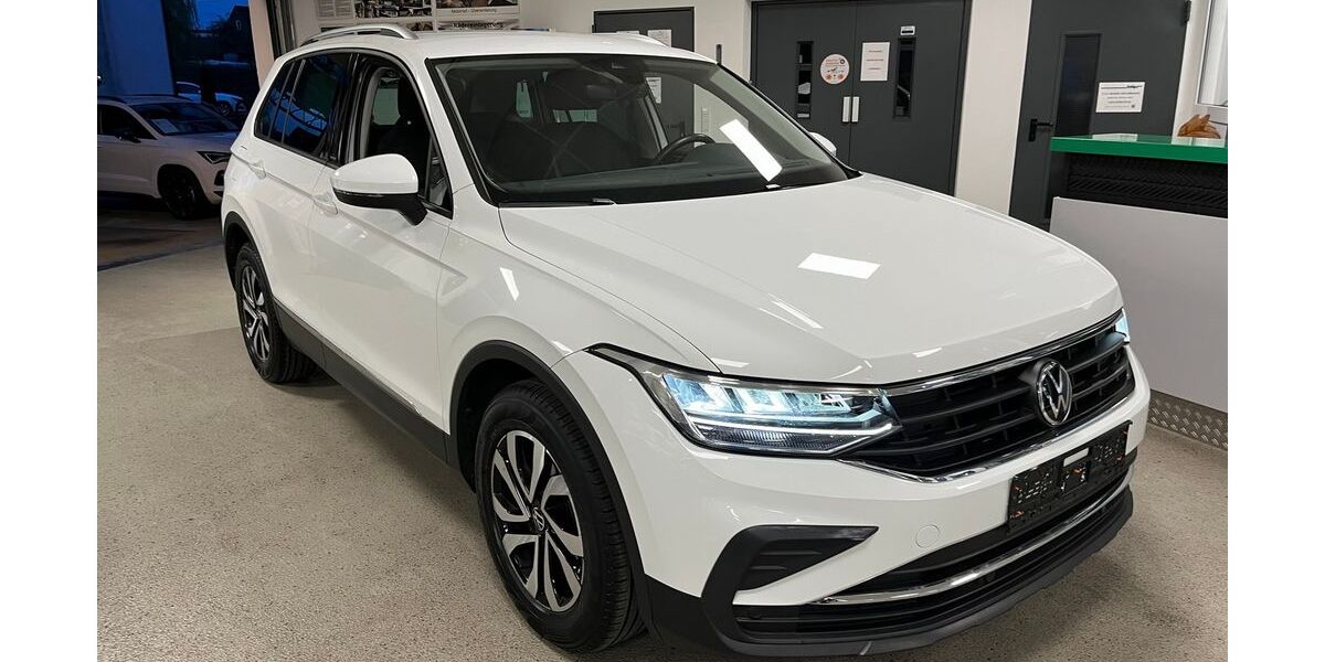 VW Tiguan 39.000 km 26.800 &euro; Neuler 73491