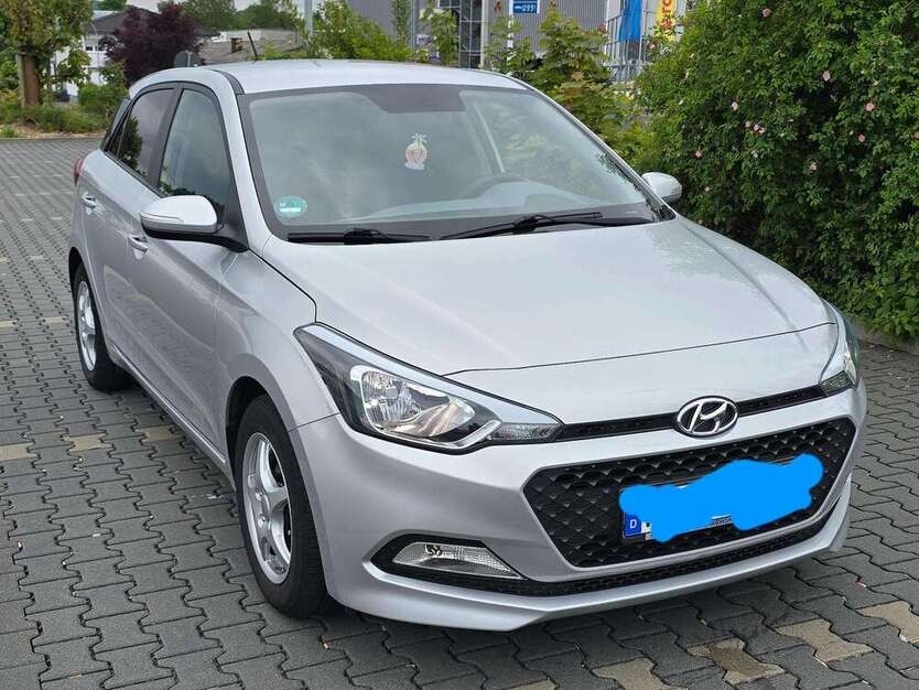Hyundai i20 76.000 km 7.950 € Selters 56242