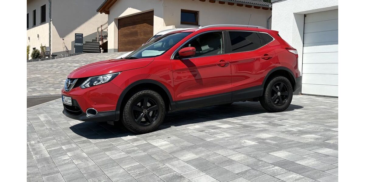 Nissan Qashqai 114.000 km 12.500 &euro; Buch 56357