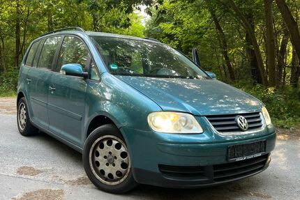 VW Touran 250.000 km 2.000 &euro; Steinhöfel 15518