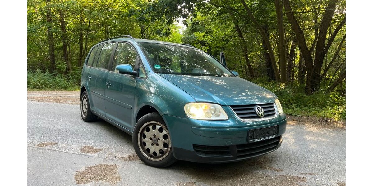 VW Touran 250.000 km 2.000 &euro; Steinhöfel 15518