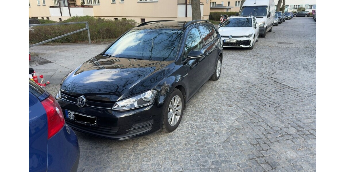 VW Golf VII Kombi 150.613 km 11.500 &euro; Berlin 10178