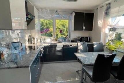 Haus Lahr (Schwarzwald) - 5 Zimmer, 90 m&sup2;, 1.260&euro; | Angebot:25055484