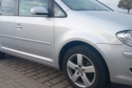 VW Touran 186.500 km 6.499 &euro; Neustadt 91413