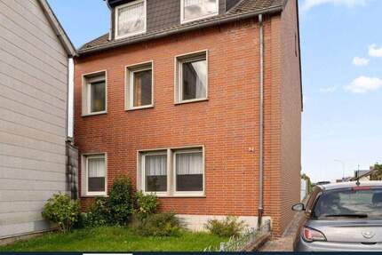 Freistehendes Einfamilienhaus mit sechs Zimmern und ausgebautem Dachgeschoss in Langewehe-Schlich! 6 zimmer