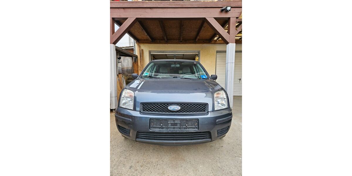 Ford Fusion 140.000 km 1.490 &euro; Aßlar 35614