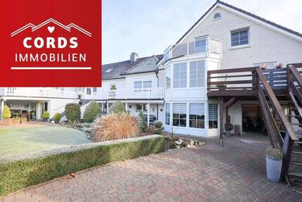 Repräsentatives Zweifamilienhaus mit Einliegerwohnung 8 zimmer